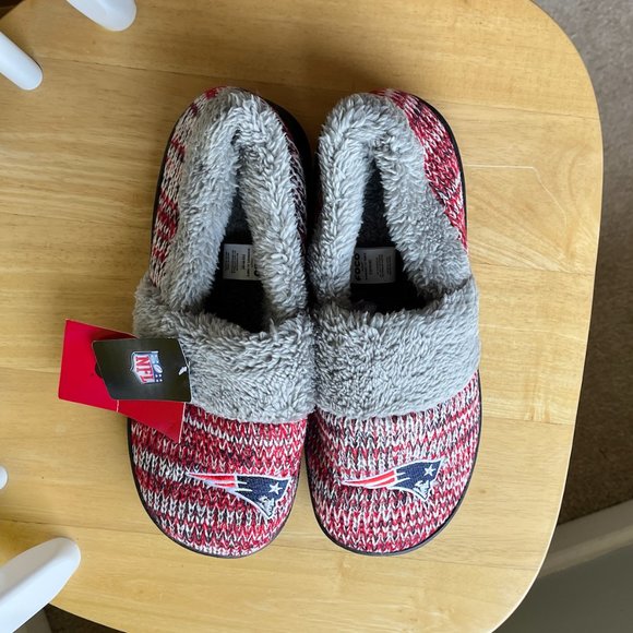 NWT NFL New England Patriots Women's Peak Slide Slippers, size LARGE (9-10) - Picture 3 of 7